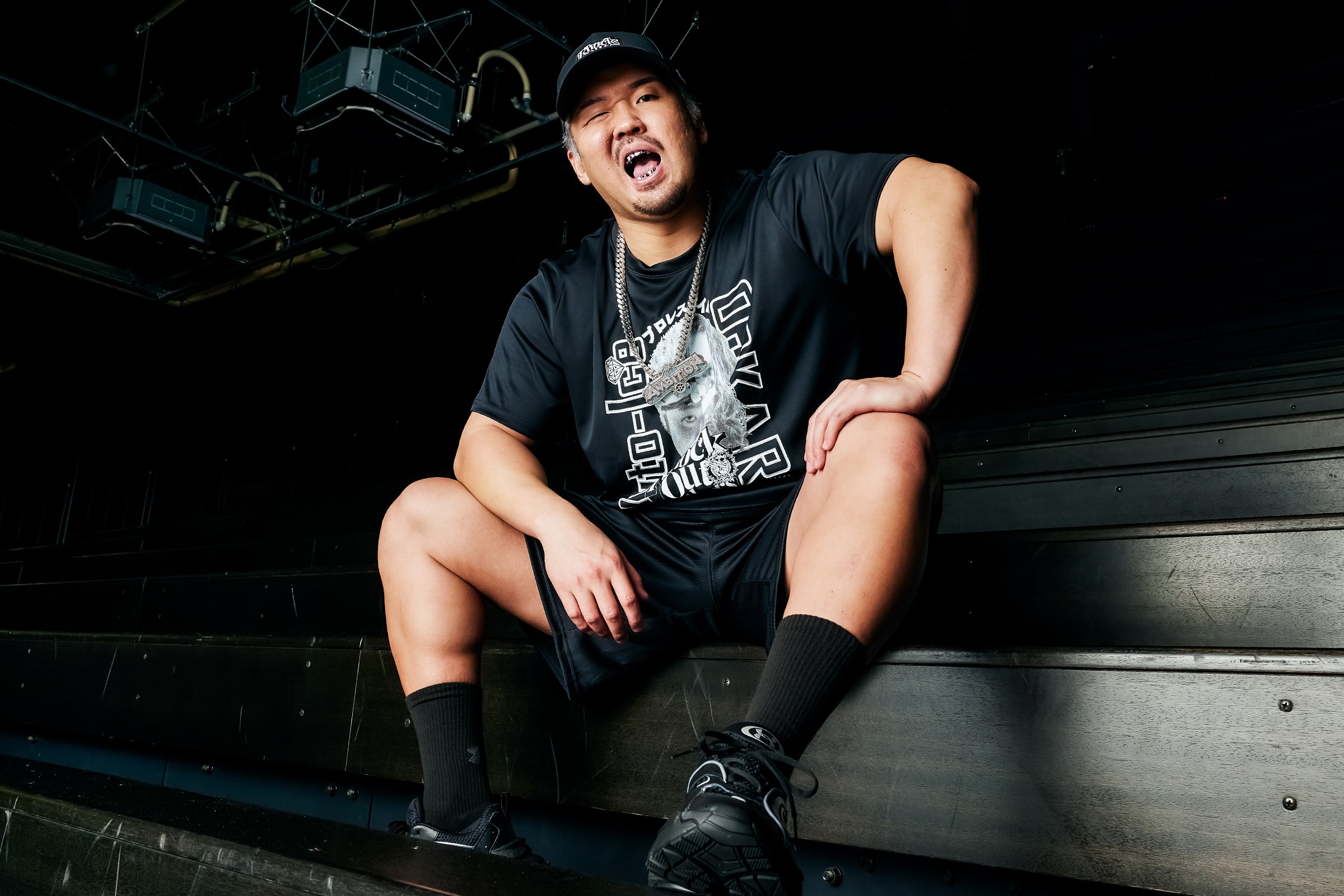UA KNOCK OUT BROTHERS テック Tシャツ