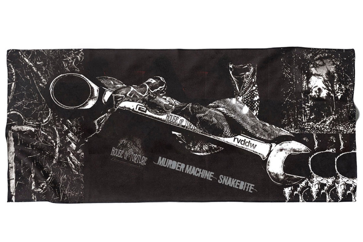 SHO「SNAKEBITE MICROFIBER TOWEL」