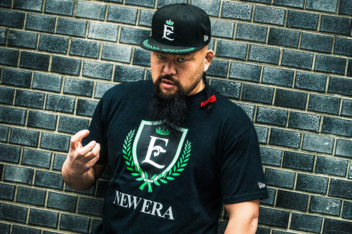 NEW ERA × UNITED EMPIRE コラボTシャツ