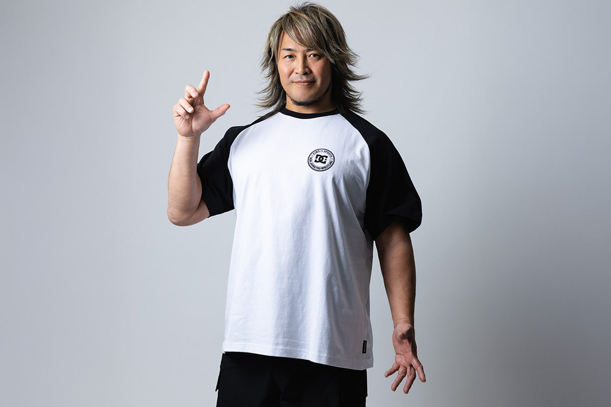 DC SHOES × 新日本プロレス コラボ ラグランTシャツ