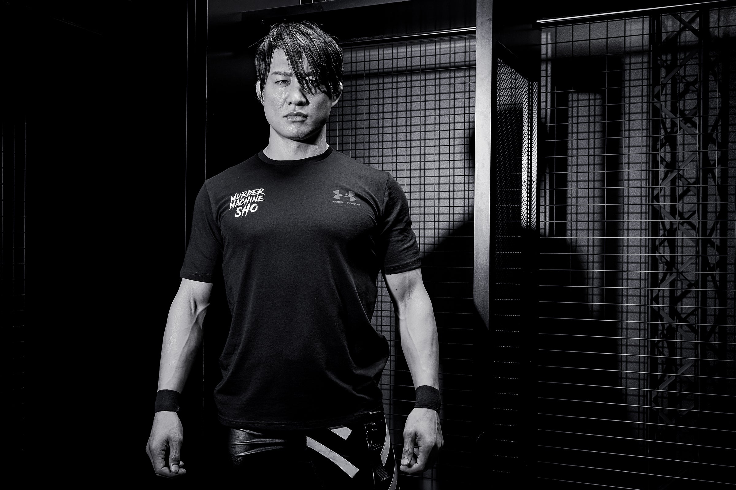 UA SHO グラフィック Tシャツ
