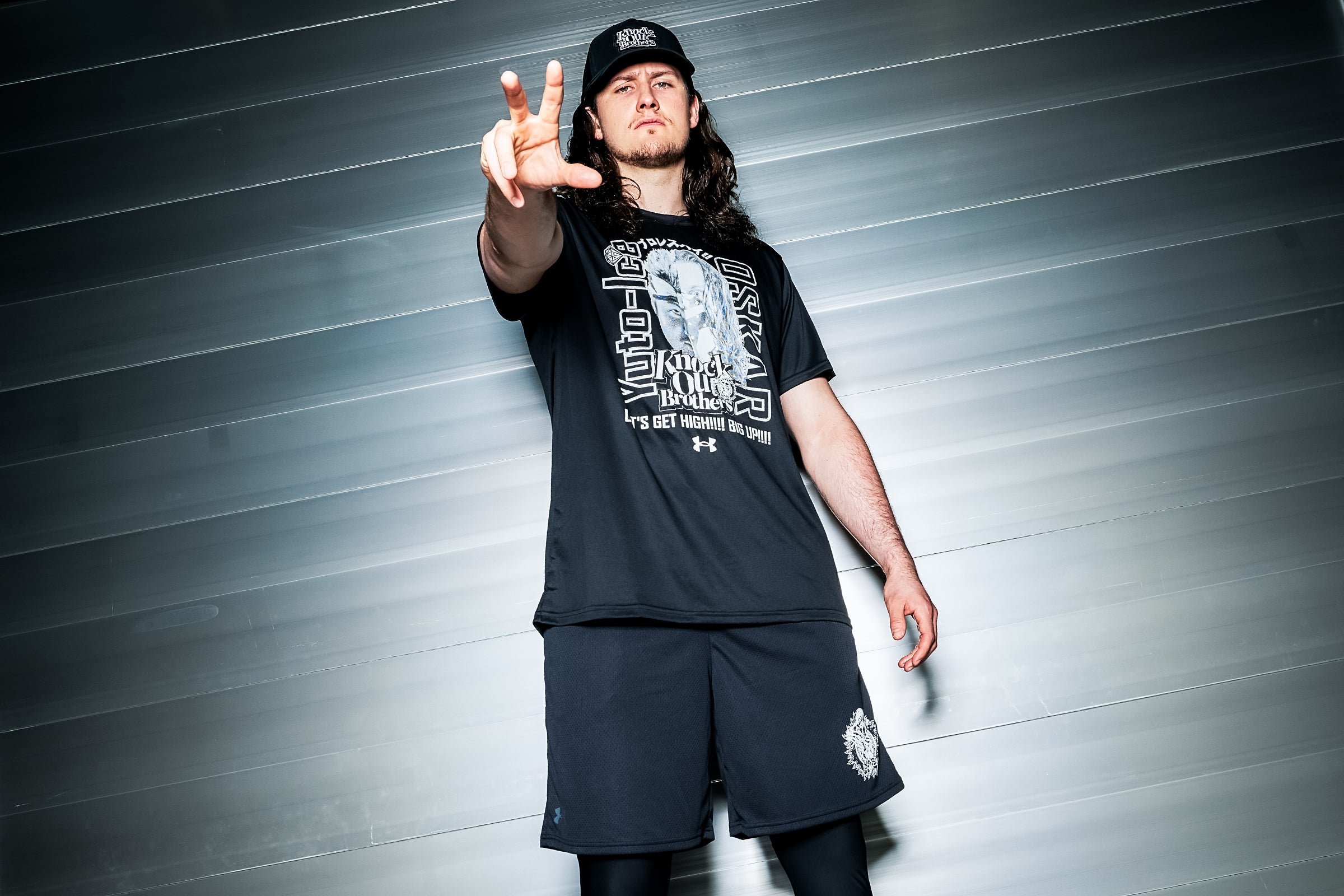 UA KNOCK OUT BROTHERS テック Tシャツ