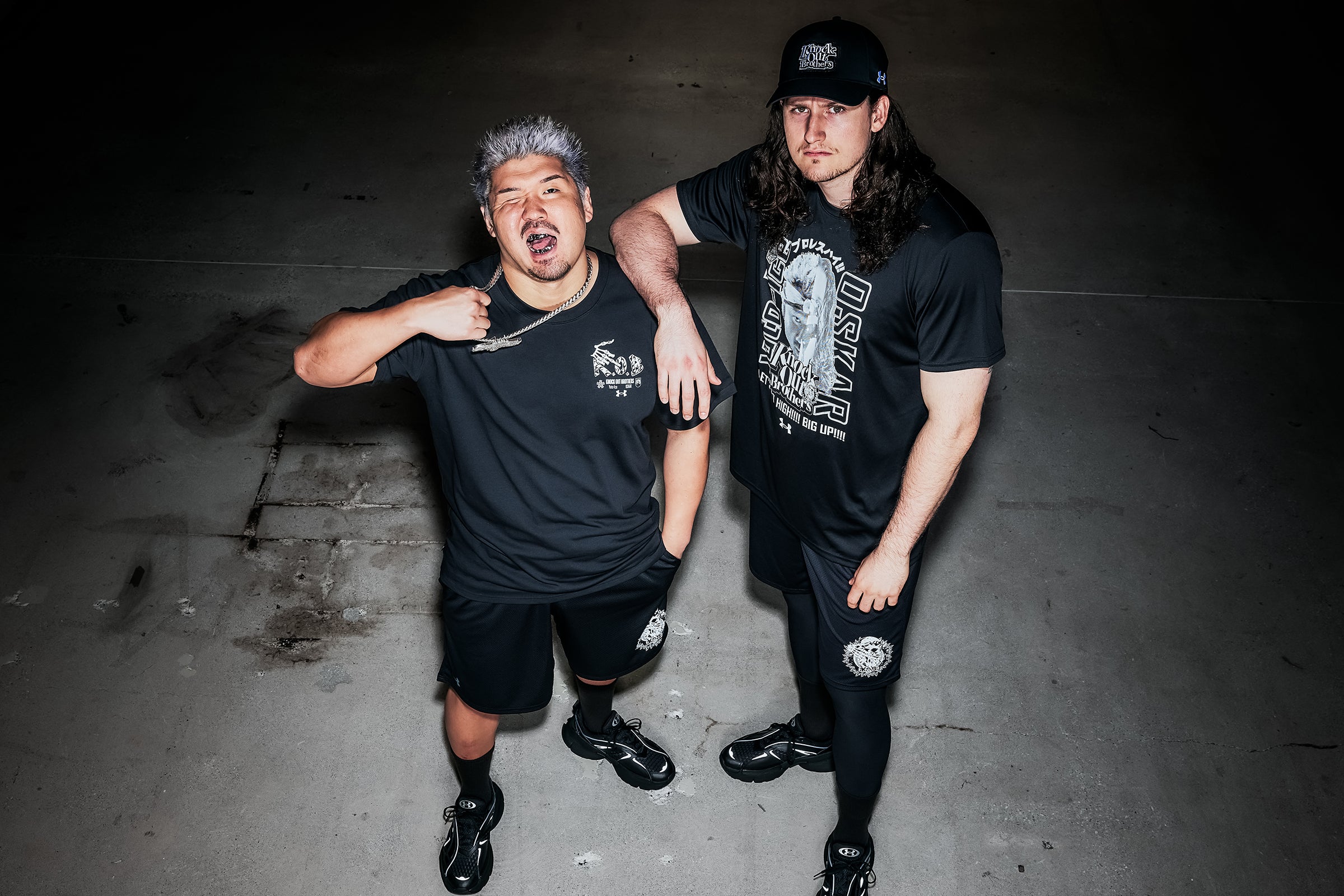 UA KNOCK OUT BROTHERS テック Tシャツ