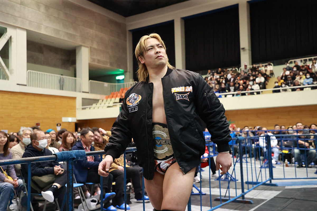 大岩陵平 MA-1 ジャケット