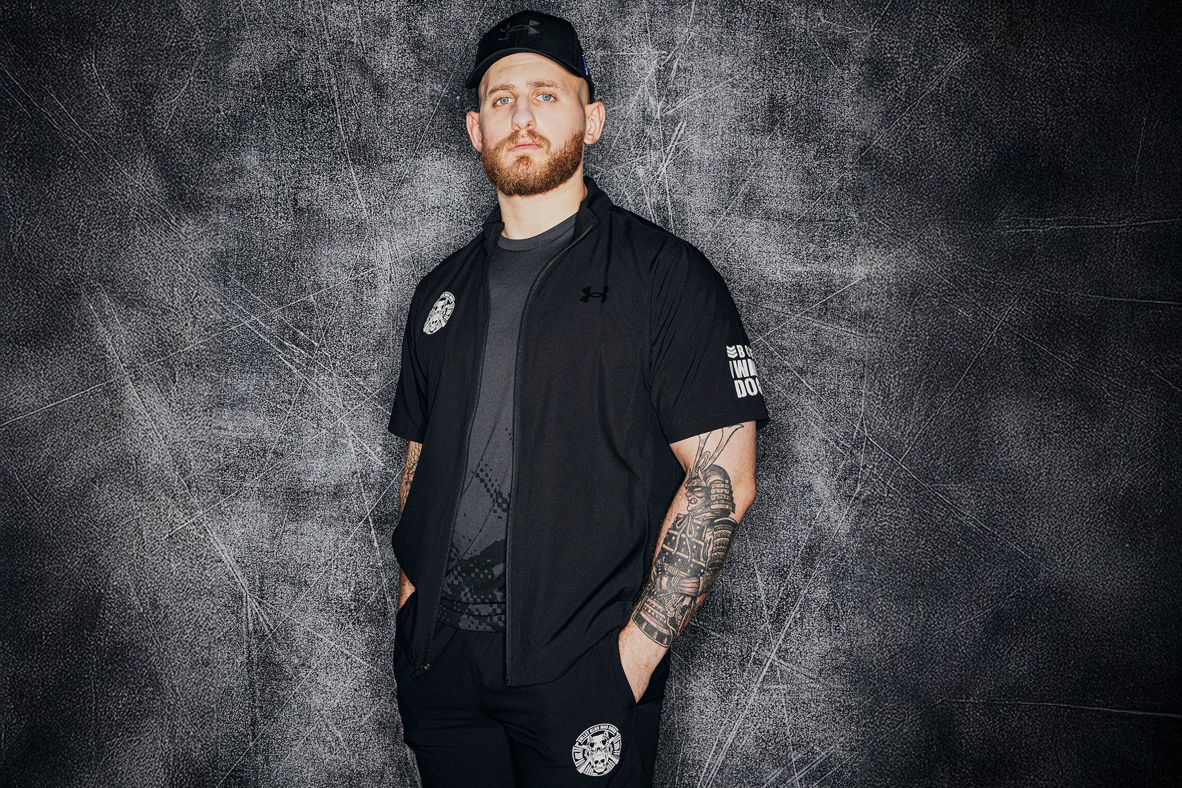 UA BULLET CLUB WAR DOGS フレッシュ ウーブンパンツ