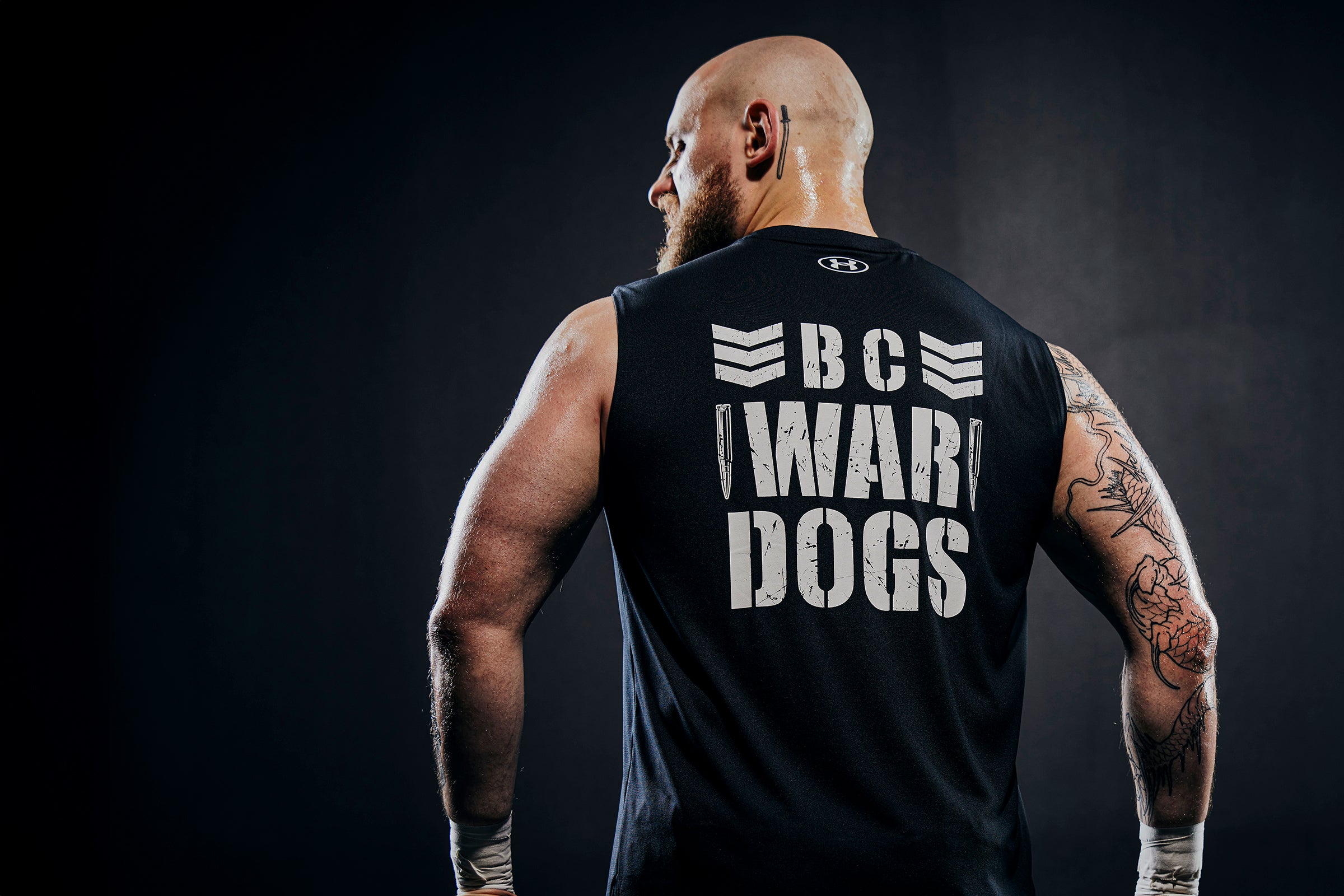 UA BULLET CLUB WAR DOGS テック スリーブレス シャツ