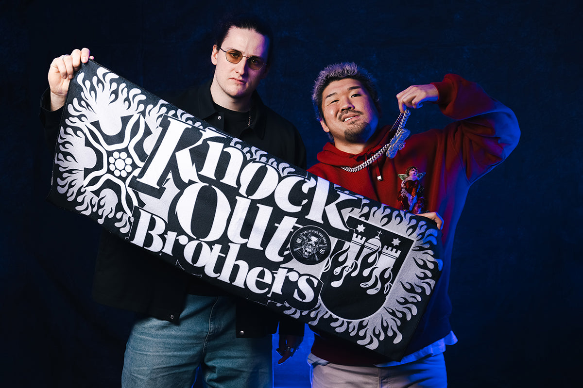 Knock Out Brothers スポーツタオル