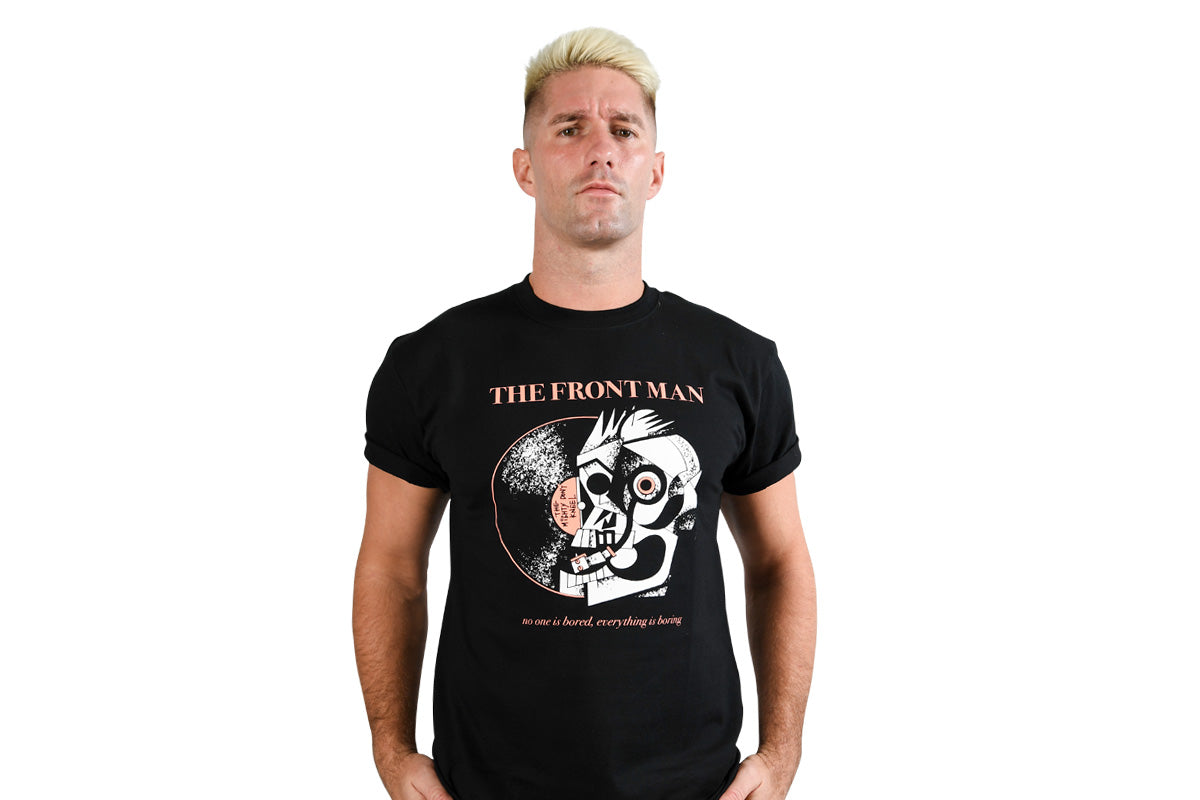 ザック・セイバーJr.「THE FRONT MAN」Tシャツ（ブラック）